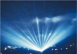 Click here for larger photos of searchlights in use.
